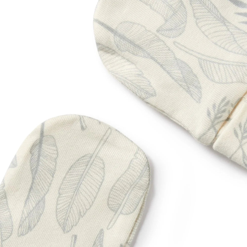 Wilson & Frenchy new leaf print mittens