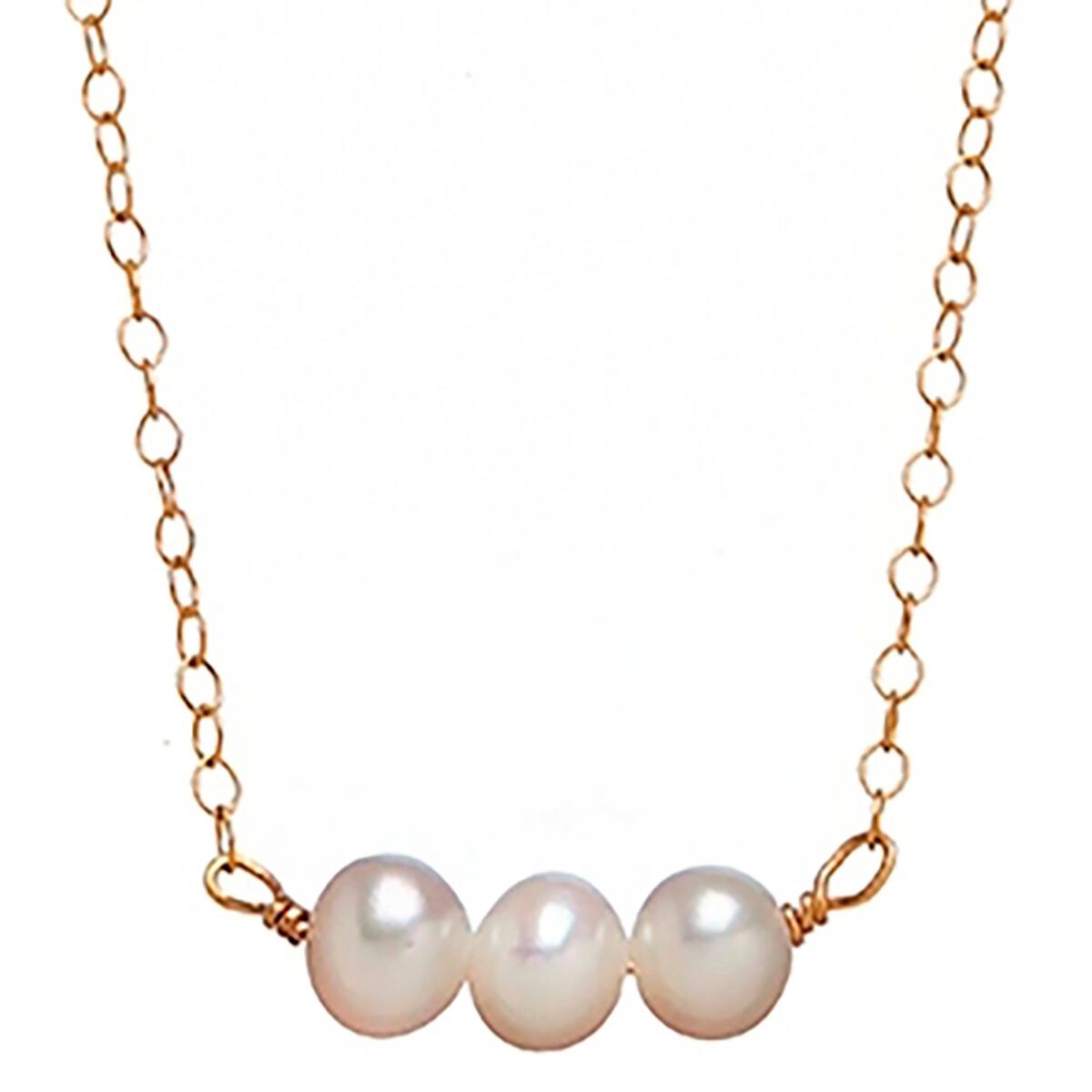 Bottleblond pearl necklace